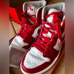 Air Jordan 1 OG High “Chenille”
